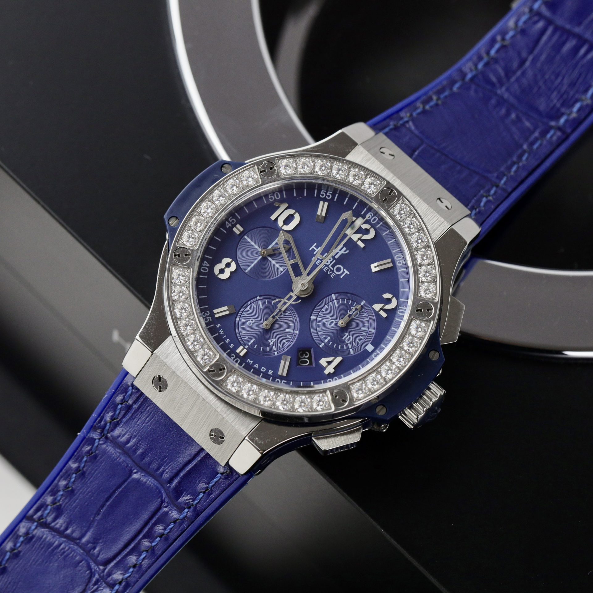 Hublot Fake Watch Big Bang Chronograph Blue Custom Moissanite Diamonds 44mm