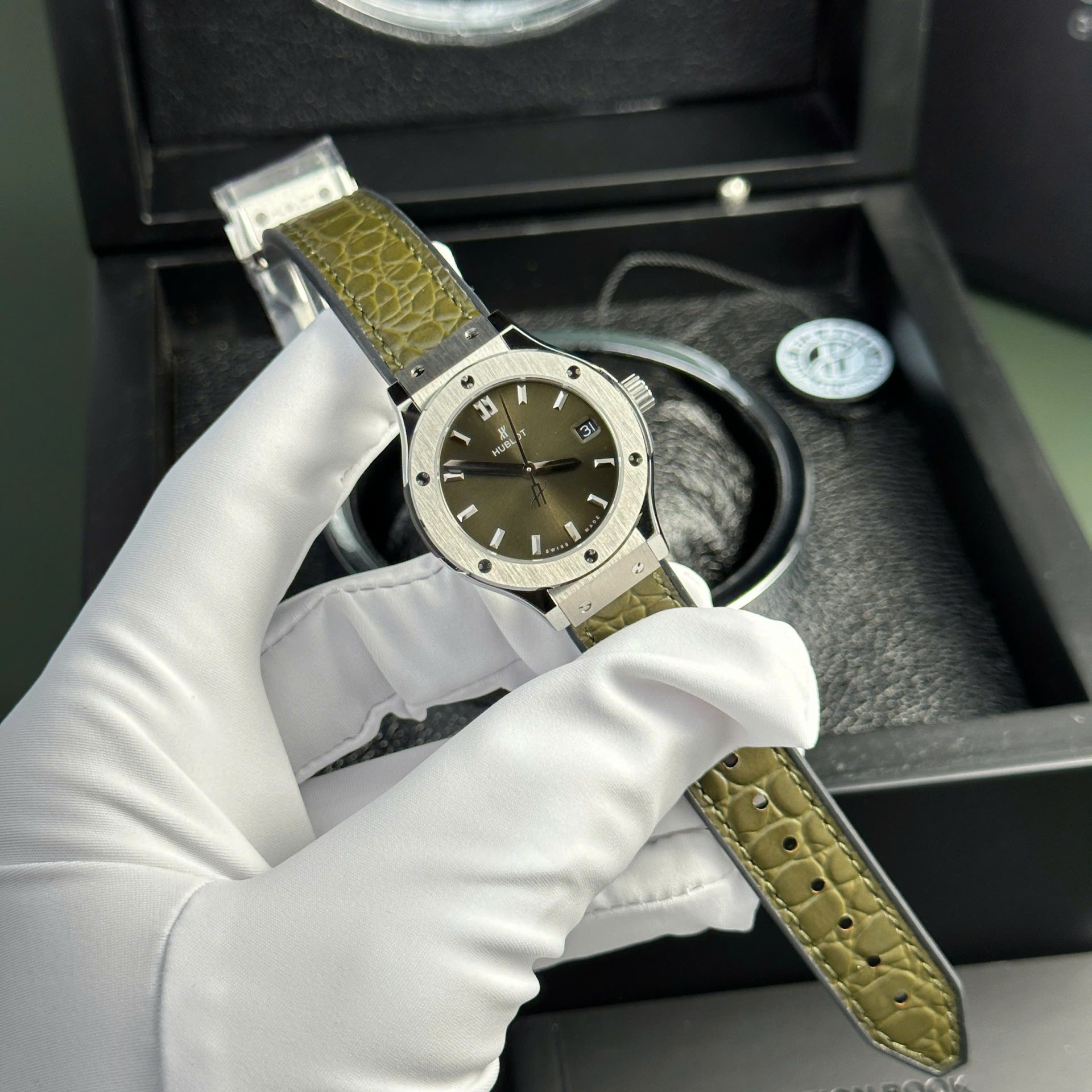 Hublot Classic Fusion Replica Watch Womens Green HB Factory 33mm