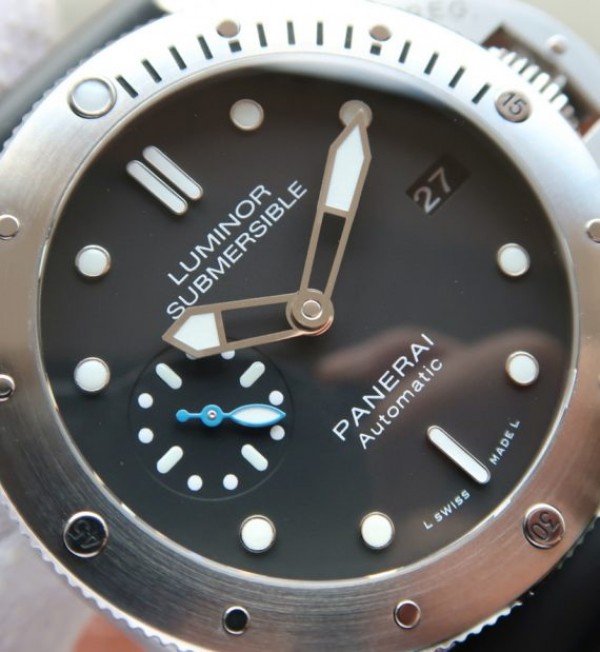 Replica Panerai XF Luminor Submersible PAM682 Rubber Strap P.9010