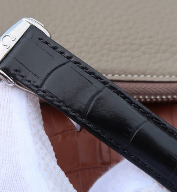 Replica Omega V6 De Ville 41mm SS White Dial Black Leather Strap A8500