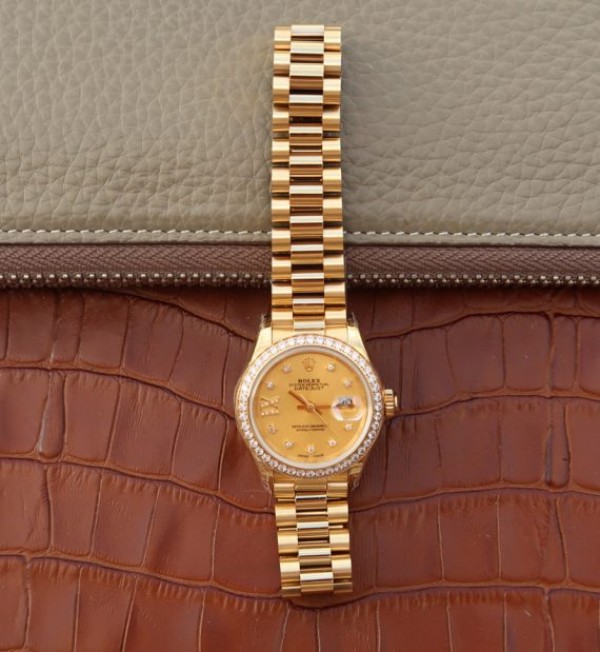 Replica Rolex DateJust 31mm Diamonds Bezel/Markers RG Gold Dial Bracelet A2235
