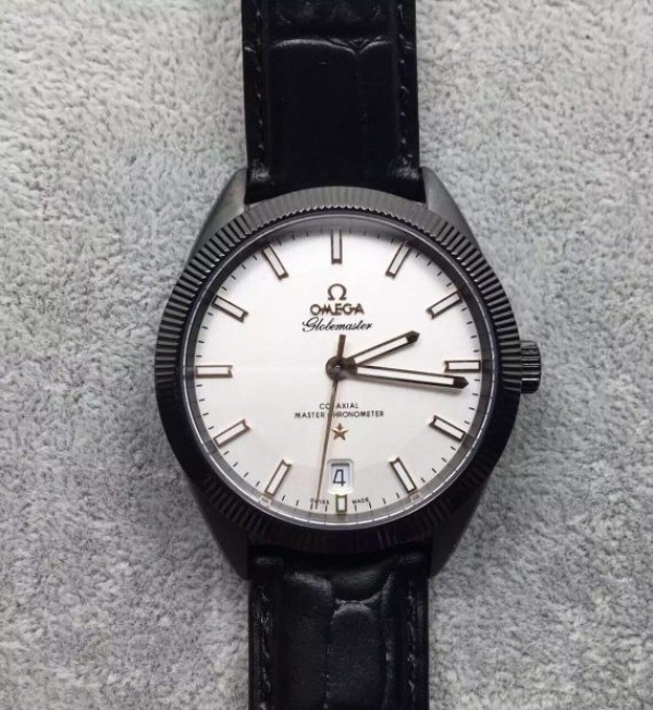Replica Omega Globemaster Master DLC RG White Dial Leather Strap A8900