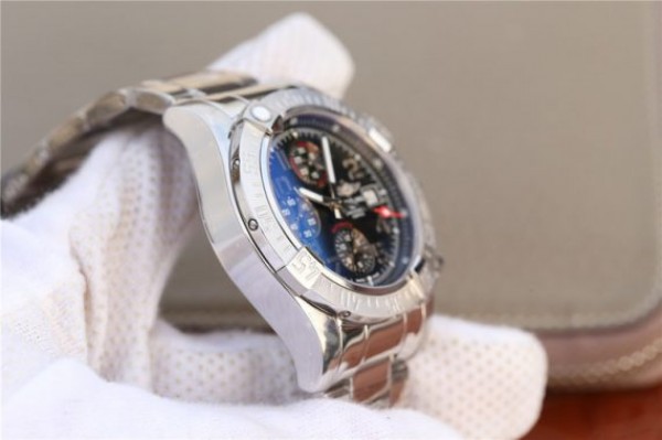 Replica Breitling Avenger II Chronograph 43mm SS GF Black Dial SS Bracelet A7750