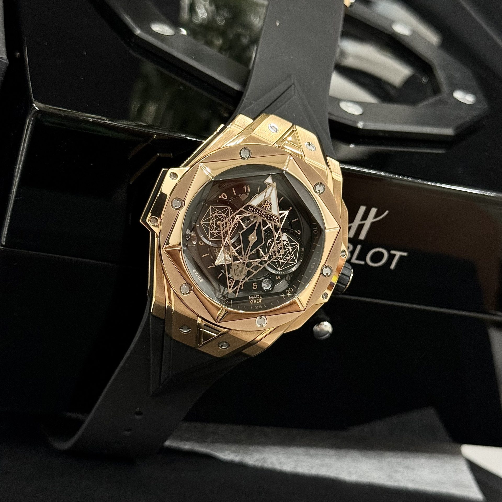 Hublot Replica Watches Big Bang Sang Bleu ll King Gold Black Dial BBF 45mm