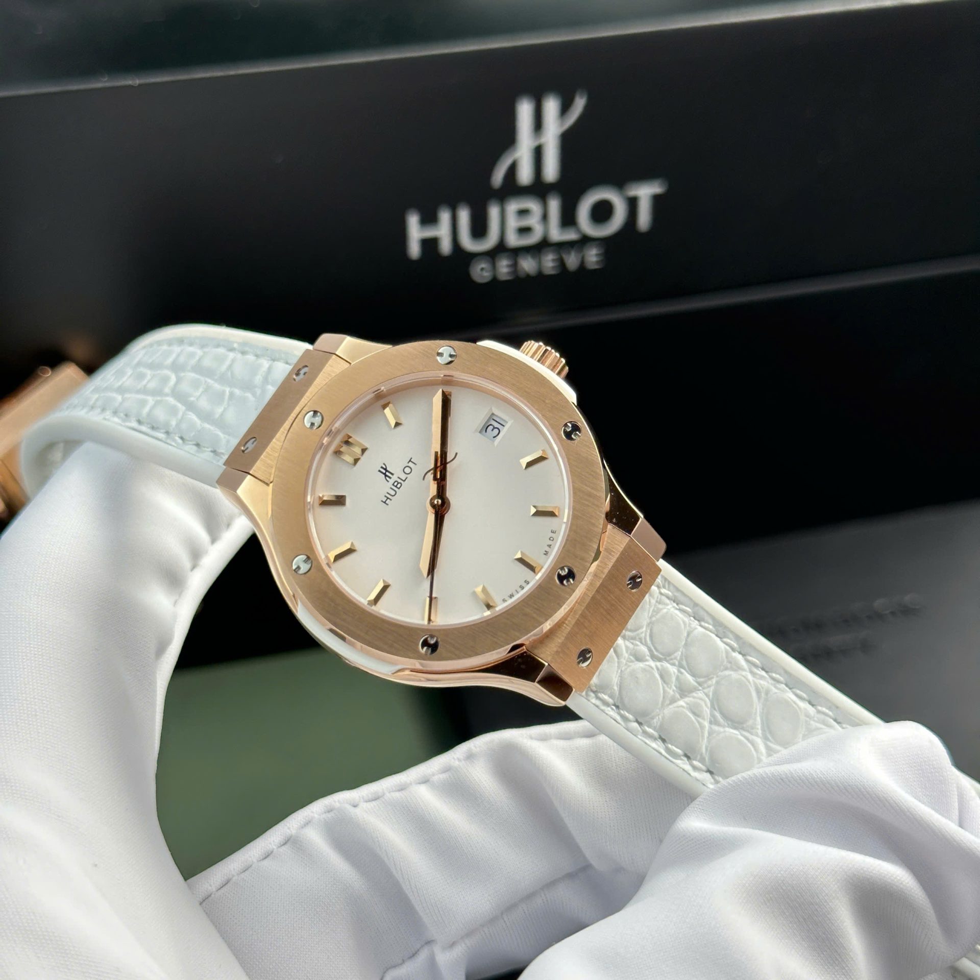 Hublot Classic Fusion King Gold Replica Watch Womens White HB Factory 33mm