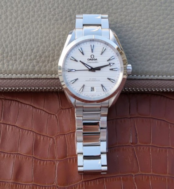 Replica Omega XF Seamaster CO-AXIAL Master Chronometer White Textured Dial SS Bracelet A8900