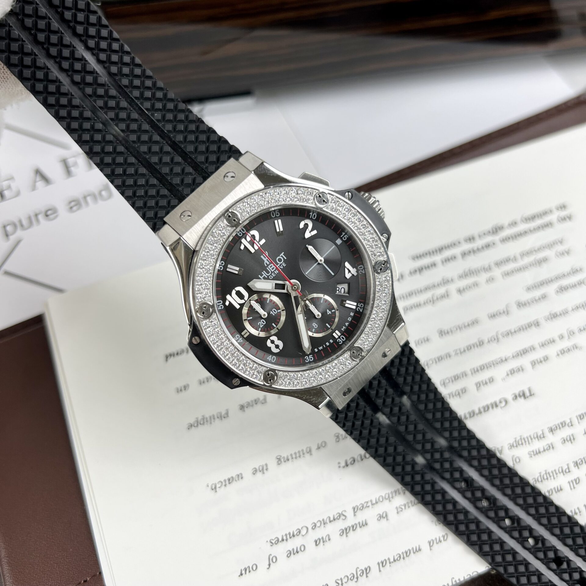 Hublot Replica Watch Big Bang Chronograph With Diamond Bezel 44mm