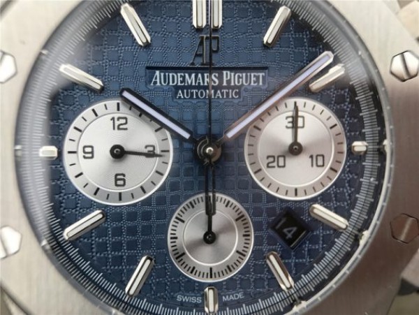 Replica Audemars Piguet Royal Oak Chronograph SS JHF Blue/White Dial SS Bracelet A7750