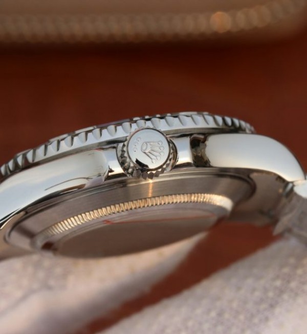 Replica Rolex Yacht-Master 116622 EW Silver Dial SS Bracelet A3135