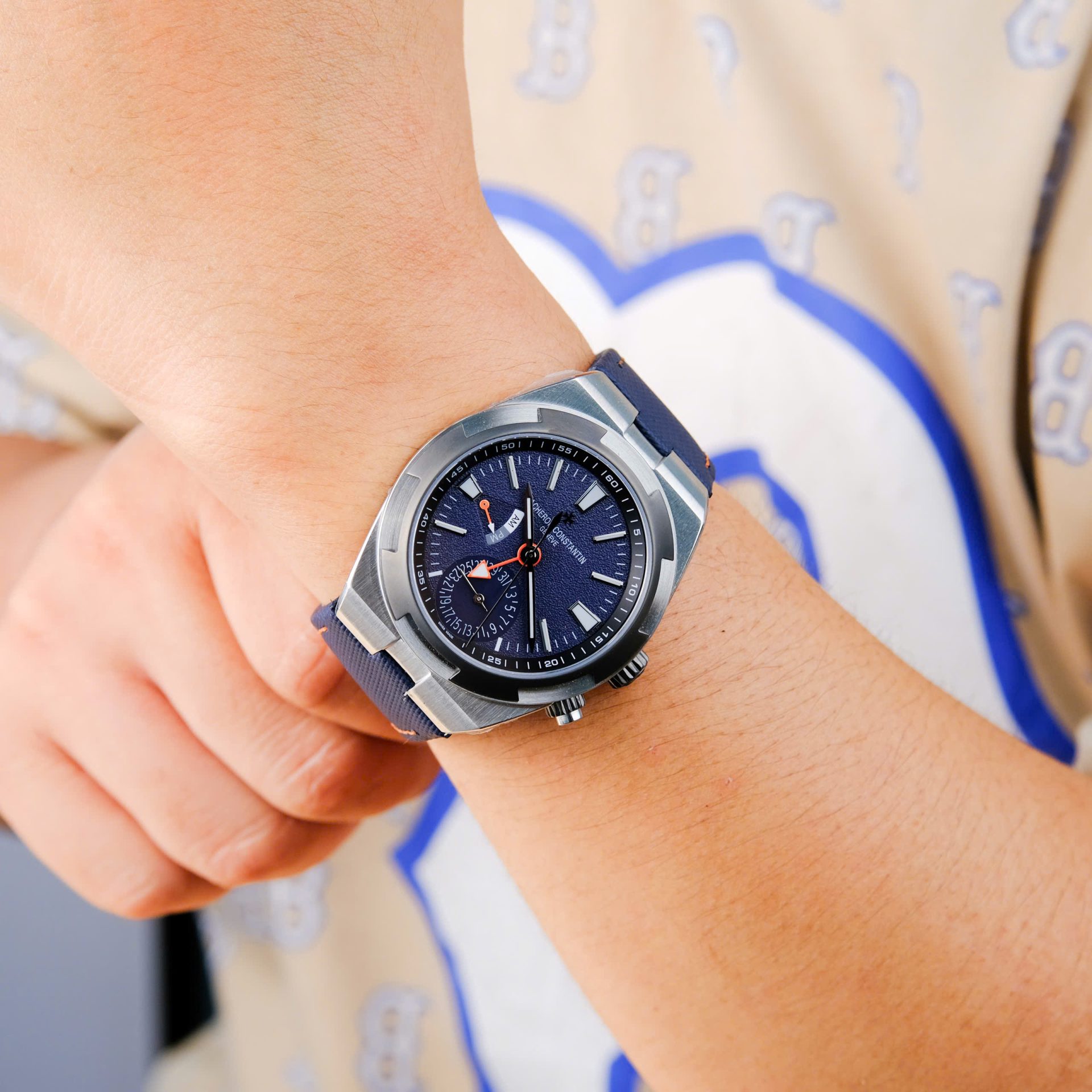 Vacheron Constantin Overseas Dual Time 7900V Replica Watches PZ Factory 41mm