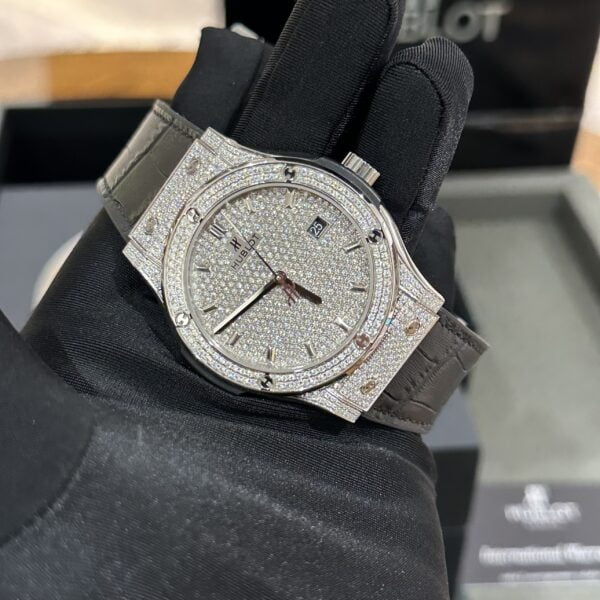Hublot Replica Watch Classic Fusion Custom Full Moissanite Diamonds 42mm