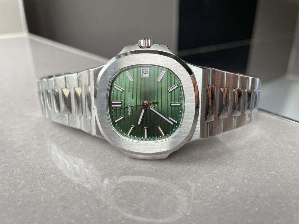 Replica PATEK PHILIPPE Nautilus 5711/1A PPF VF 1:1 Best Edition Green Textured Dial on SS Bracelet 324CS
