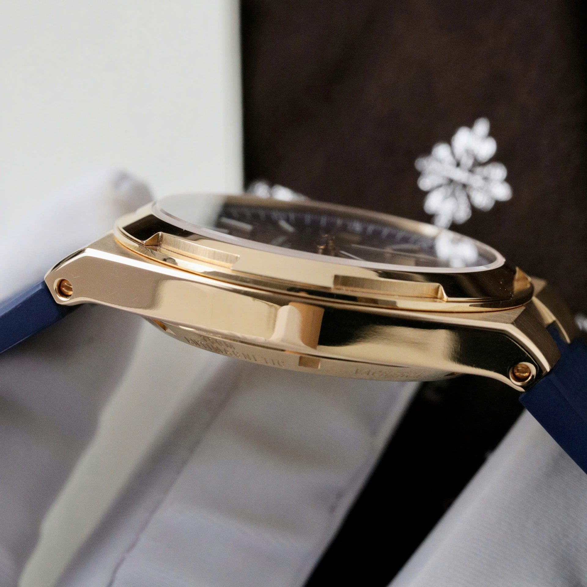 Vacheron Constantin Overseas 4500V Dial Blue Best Replica Watch Gold Wrapped 41mm