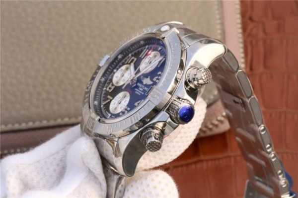 Replica Breitling Avenger II Chronograph 43mm SS GF Black/White Dial SS Bracelet A7750