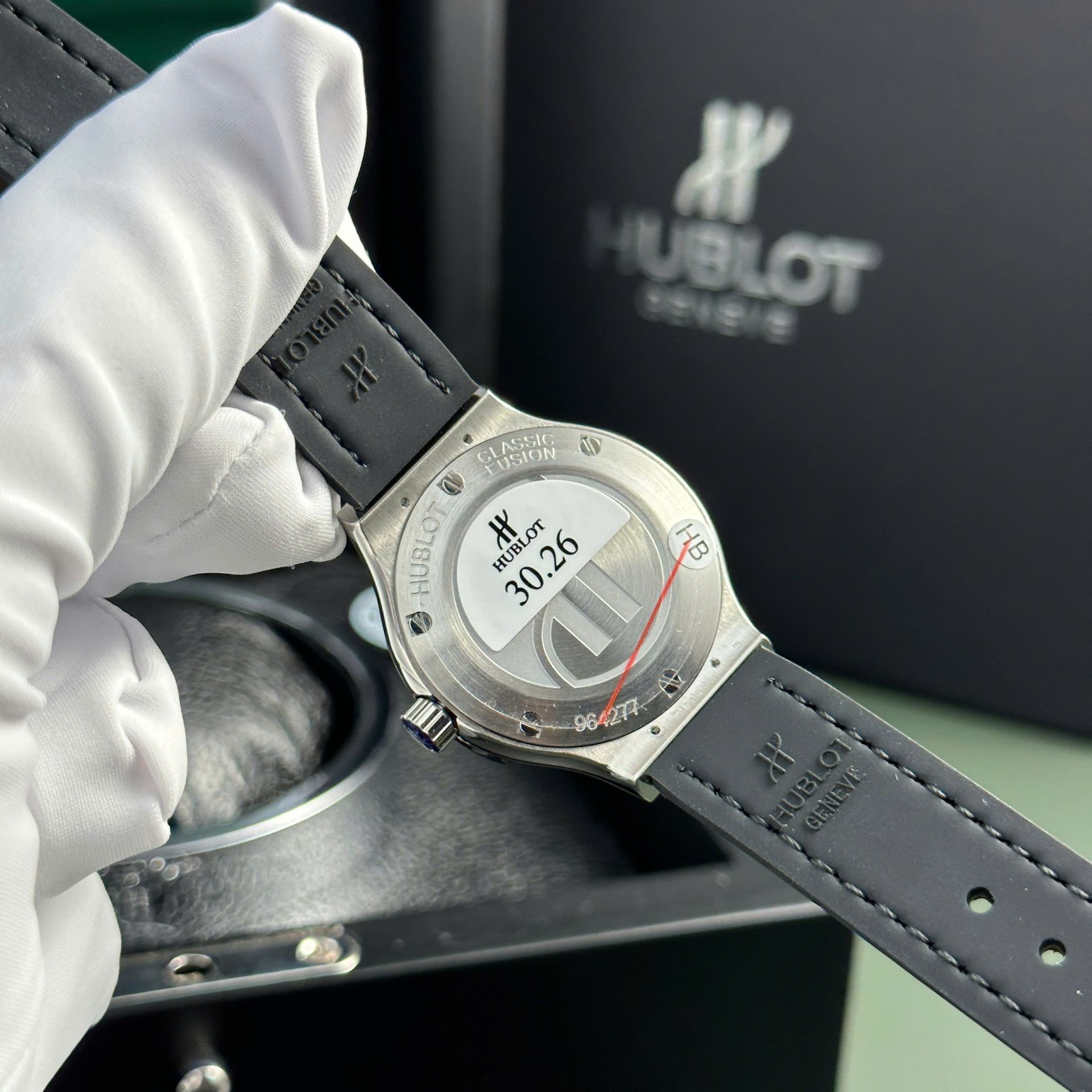 Hublot Classic Fusion Replica Watch Womens Green HB Factory 33mm