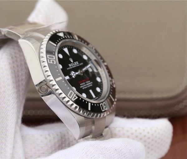Replica Rolex Sea-Dweller 2017 Baselworld 126600 ARF 904L Bracelet A2824