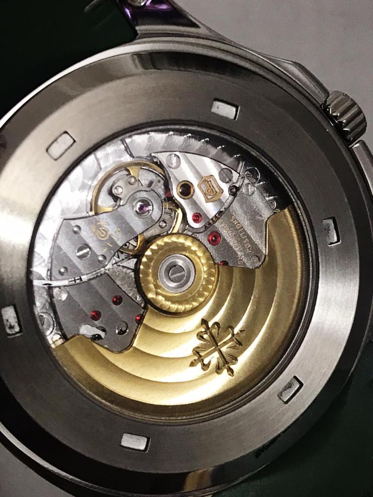 Replica PATEK PHILIPPE Aquanaut 5168G 42mm SS ZF 1:1 Best Edition Green Dial on Green Rubber Strap