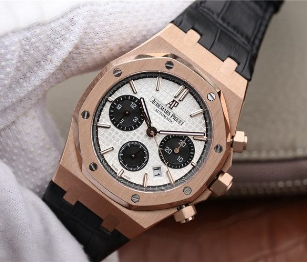 Replica Audemars Piguet Royal Oak Chronograph 26331 RG White Dial Leather Strap A7750