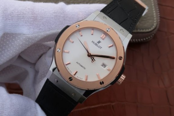 Replica Hublot Classic Fusion 42mm RG JJF White Dial Black Gummy Strap A2892