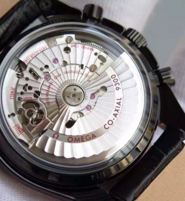 Replica Omega Speedmaster Moonwatch Co-Axial Chronograph Pitch Black Leather A9300