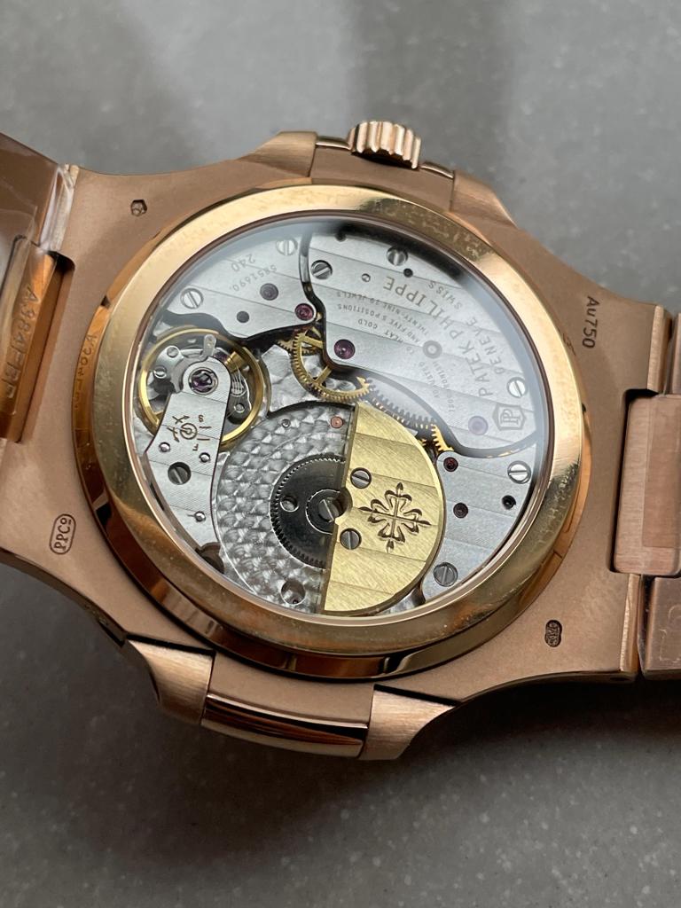 Replica PATEK PHILIPPE Nautilus Moon Phases 5712 RG Grey Dial on RG Bracelet PPF A240