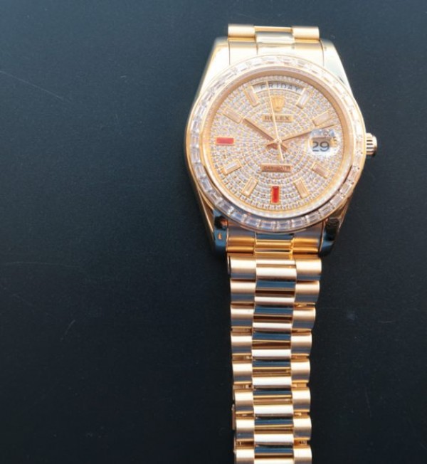Replica Rolex Day-Date 218399 YG Full Diamonds A3255