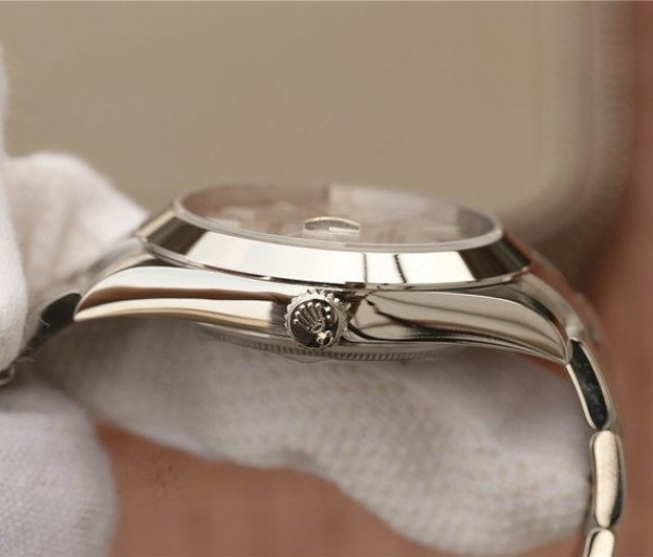 Replica Rolex DateJust 41mm 126300 Noob Polished Bezel Silver Dial Stick Markers Bracelet A3235