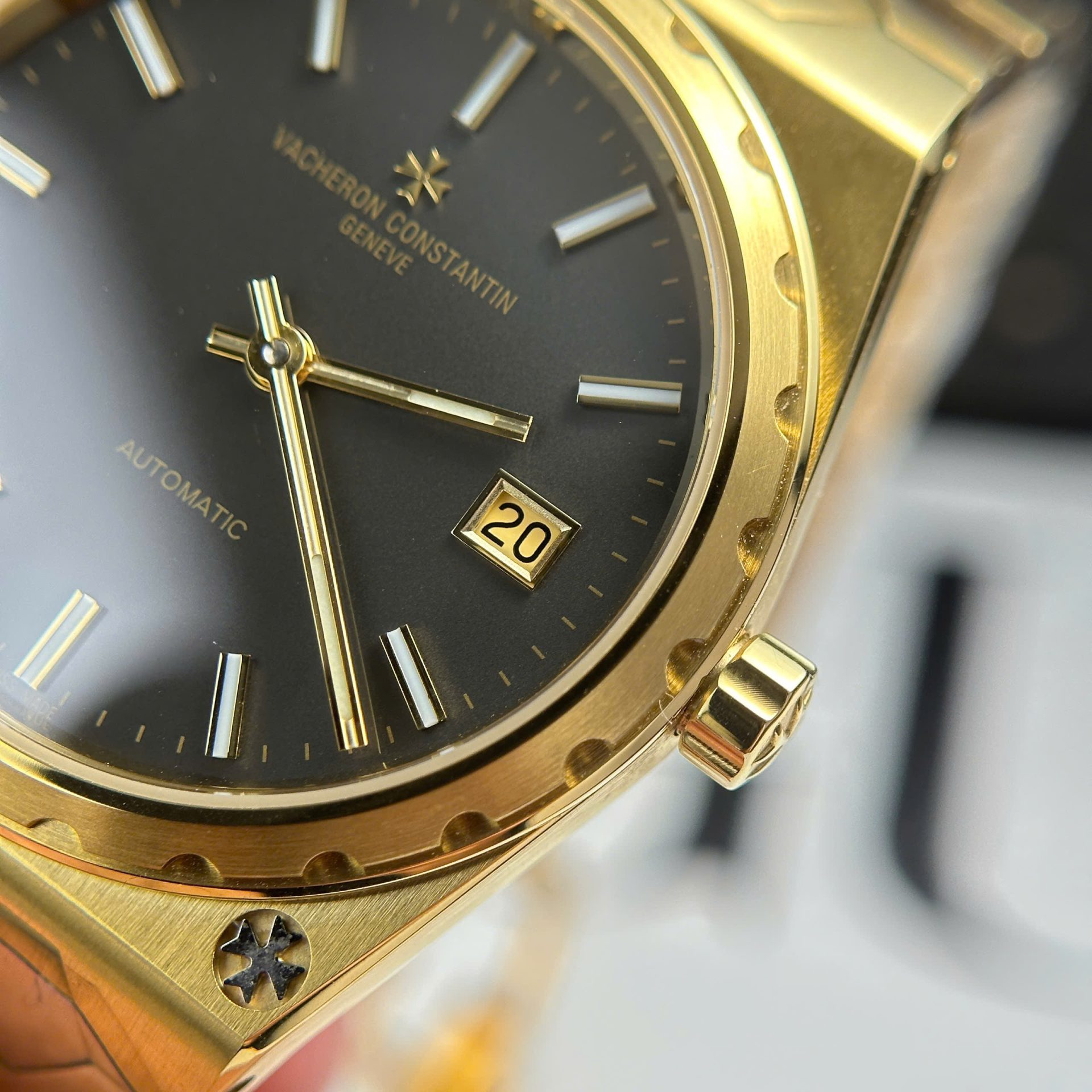 Vacheron Constantin Historiques 222 Replica Watches Dial Black 8F Factory 37mm