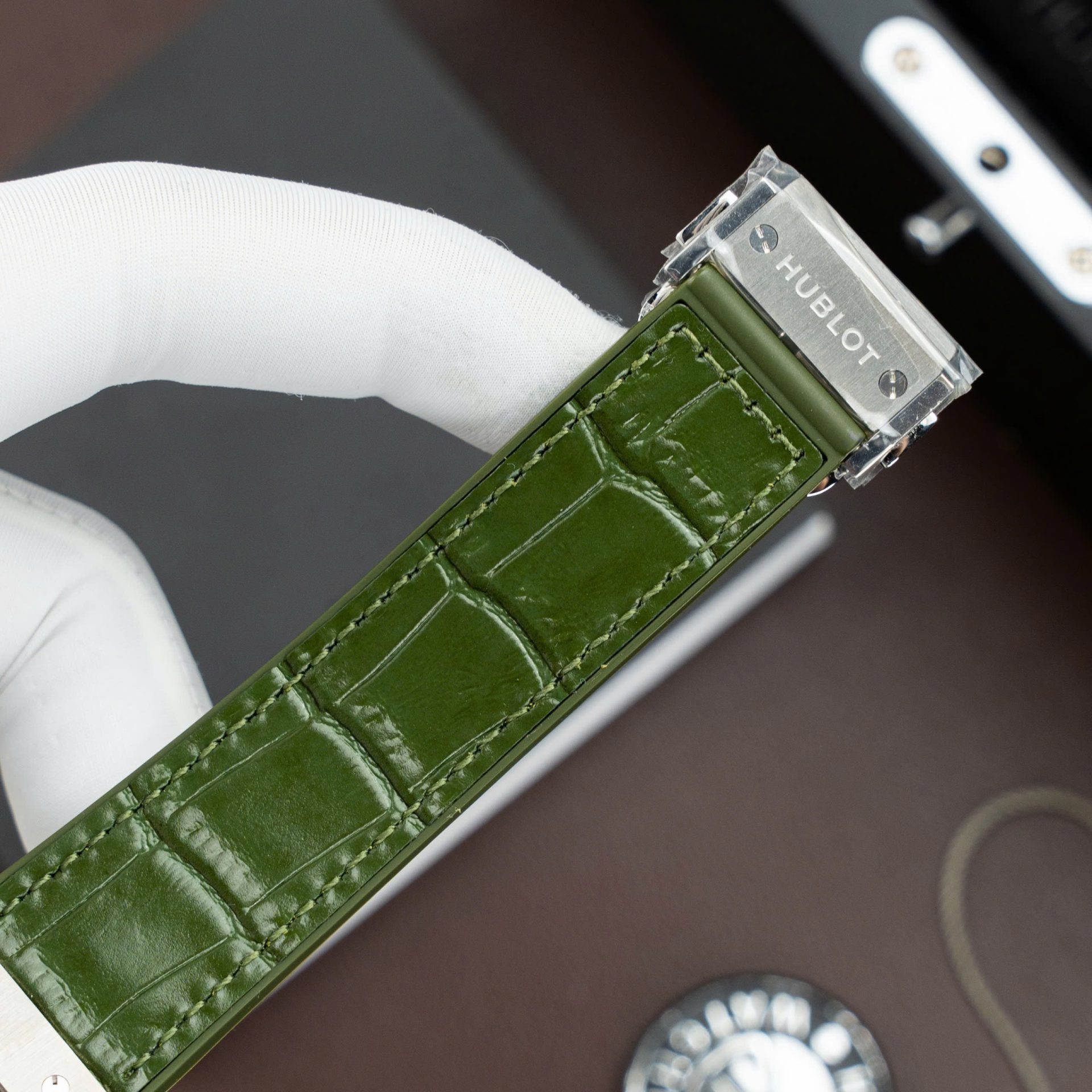 Hublot Classic Fusion Titanium Black Replica Watches Movement SW300 Weight 84 Gram 42mm