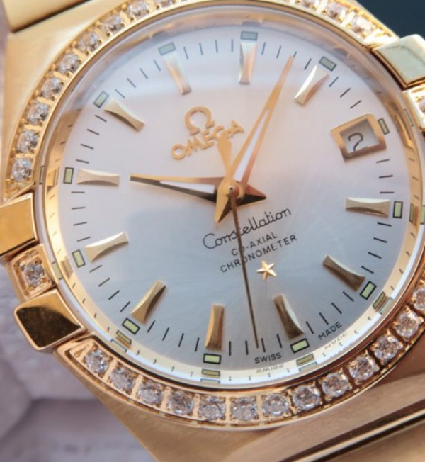 Replica Omega V6 Constellation YG White Dial Diamonds Bezel YG Bracelet A2500
