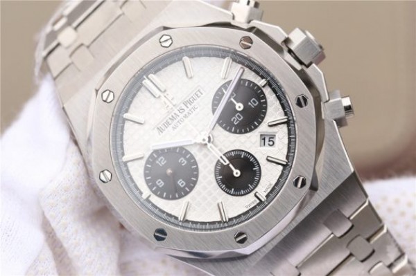 Replica Audemars Piguet Royal Oak Chronograph SS JHF White/Black Dial SS Bracelet A7750