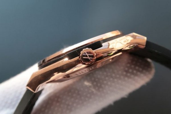 Replica Hublot Classic Fusion Tourbillon RG 45mm TF Skeleton Dial Black Gummy Strap A23J