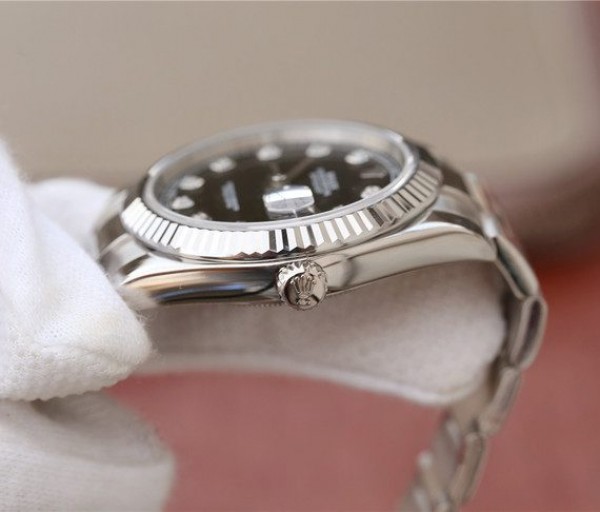 Replica Rolex DateJust 41mm 126334 Fluted Bezel Black Dial Diamonds Markers Jubilee Bracelet A3235