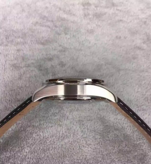 Replica Omega Speedmaster 3210.50.00 Black Dial/Bezel Black Nylon Strap