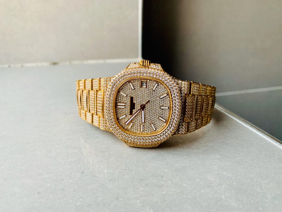 Replica PATEK PHILIPPE ICED Nautilus Jumbo 5711 YG TWF Full Paved Diamonds Dial Case and Bracelet A324