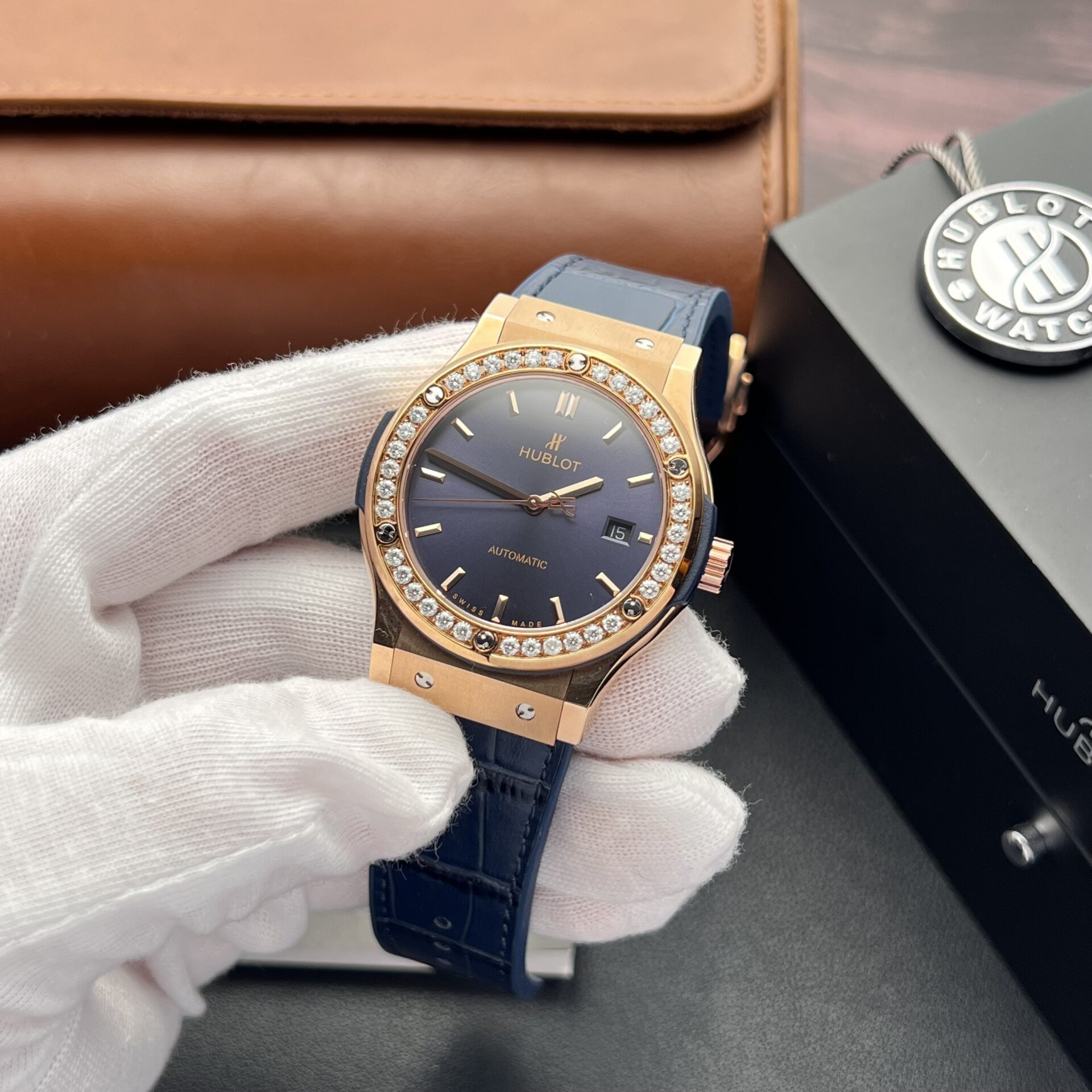 Hublot Replica 1:1 Watch Classic Fusion King Gold With Moissanite Diamonds Blue 42mm