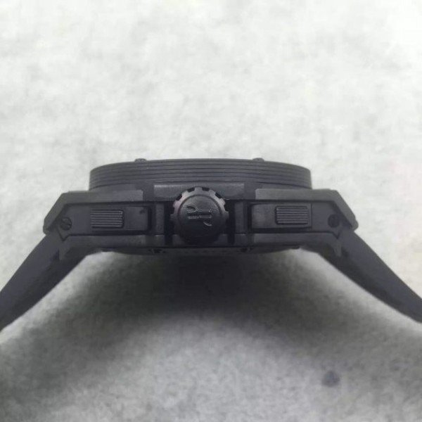 Replica Hublot Big Bang King Power 48mm PVD Black Dial Yellow Hands Gummy Strap A7750