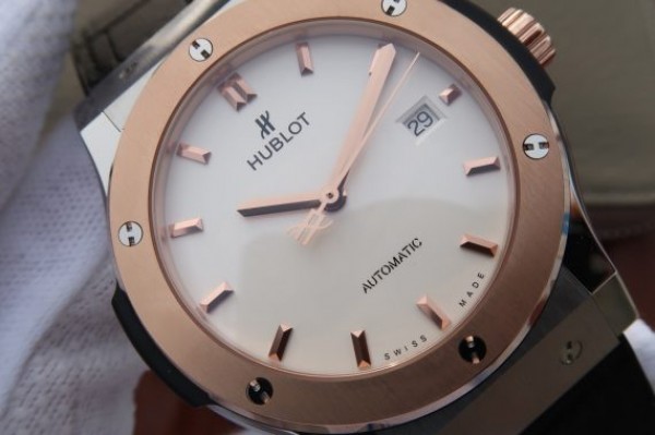 Replica Hublot Classic Fusion 42mm RG JJF White Dial Black Gummy Strap A2892