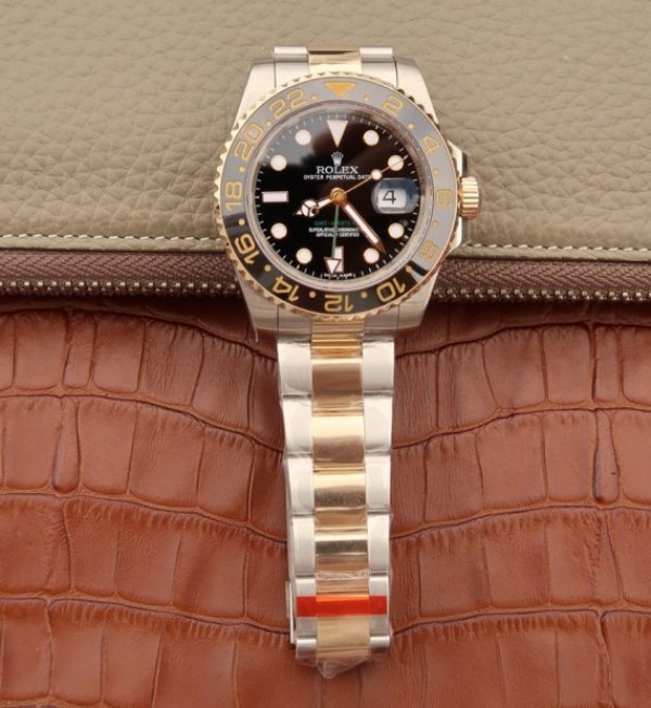 Replica Rolex GMT-Master II 116713 LN Black Ceramic Thick YG Wrapped Noob A3186