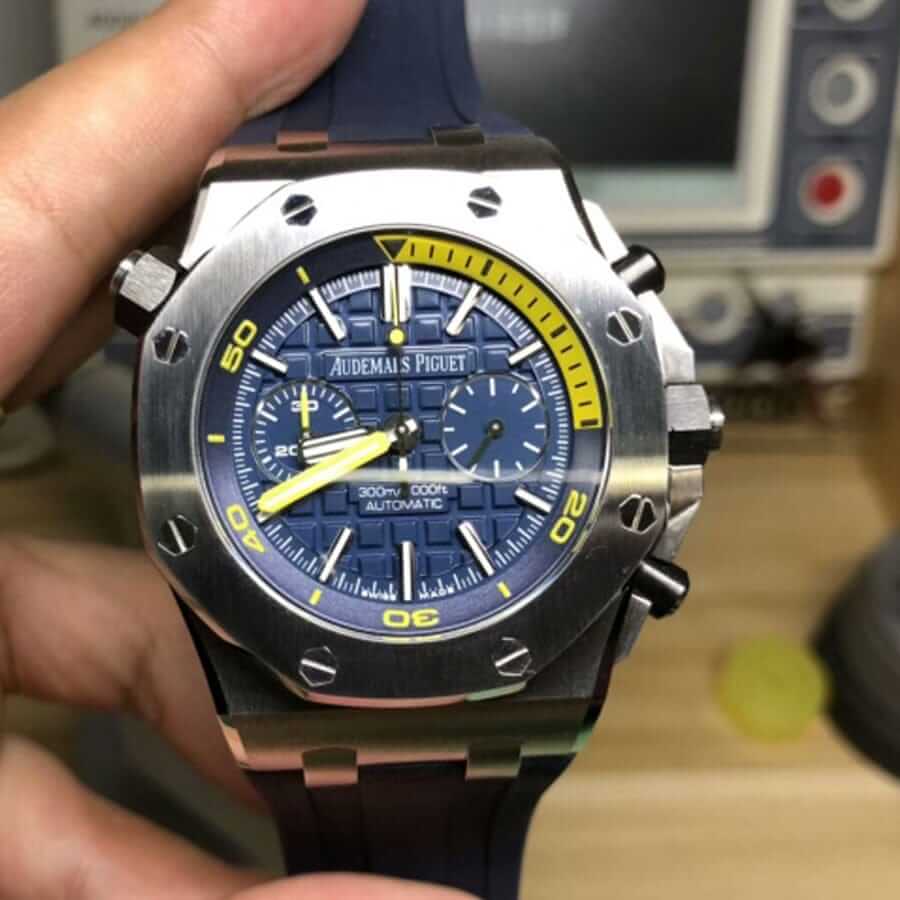 AP Diver Replica
