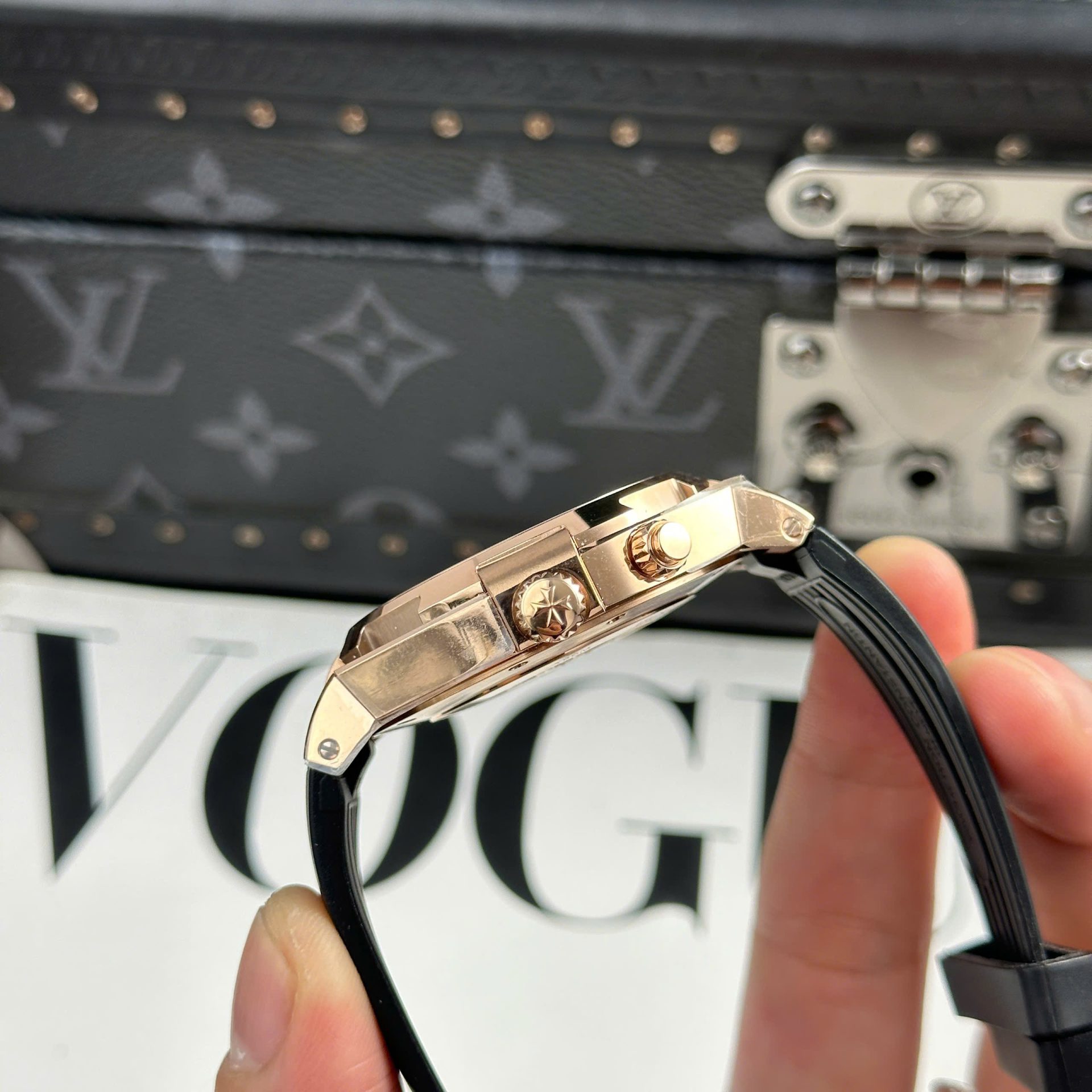 Vacheron Constantin Replica Watch Overseas Dual Time 47450 White Dial Rubber Strap 9F 42mm