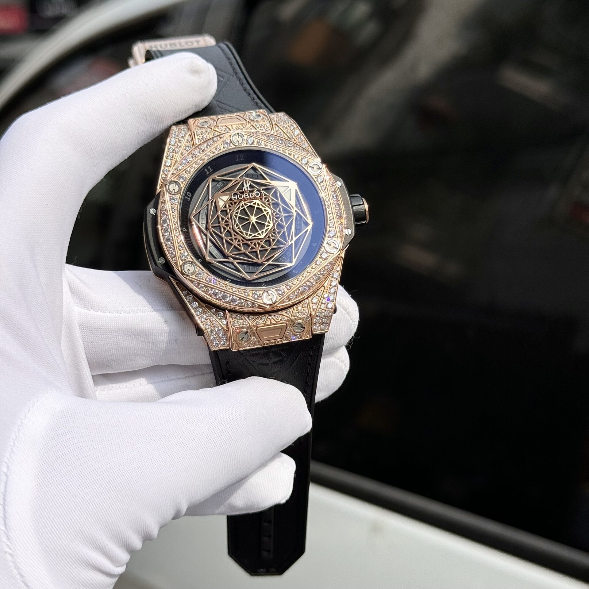 Hublot Big Bang Sang Bleu King Gold Replica Watch Diamond 44mm