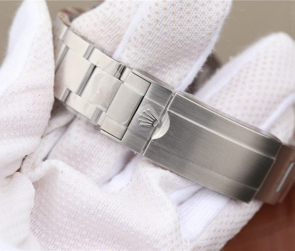 Replica Rolex Sea-Dweller 2017 Baselworld 126600 ARF 904L Bracelet A2824