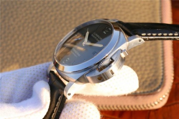 Replica Panerai PAM1392 XF Black Dial Black Leather Strap P9010
