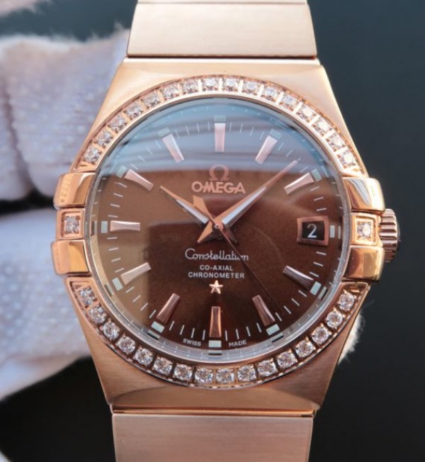 Replica Omega V6 Constellation Diamonds Bezel RG Case Brown Dial A2500
