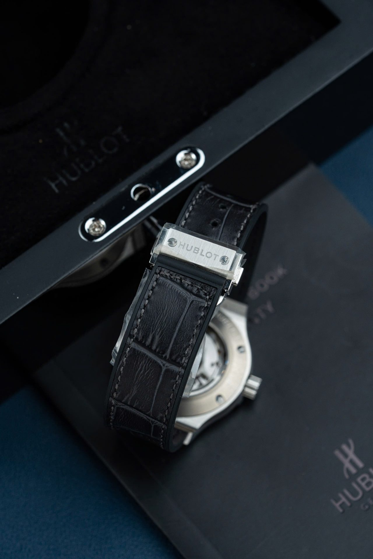 Hublot Classic Fusion Dial Gray Replica Watch Bezel Diamonds Moissanite 38mm