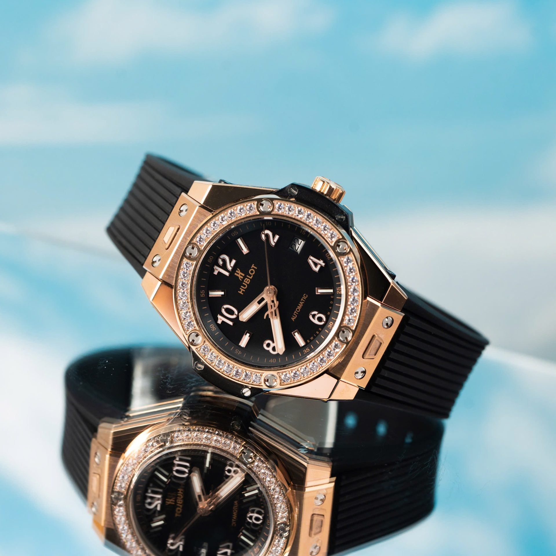 Hublot Replica 1:1 Watch Big Bang One Click With Diamond Bezel King Gold 39mm