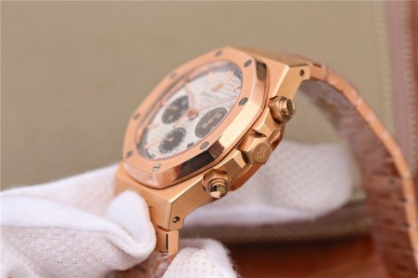 Replica Audemars Piguet Royal Oak Chronograph RG JHF White/Black Dial RG Bracelet A7750