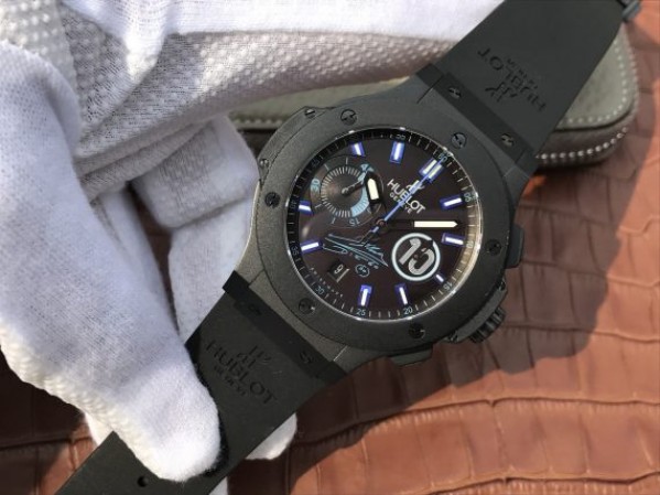 Replica Hublot Big Bang Full Ceramic Maradona Limited Edition Black Gummy Strap A7750