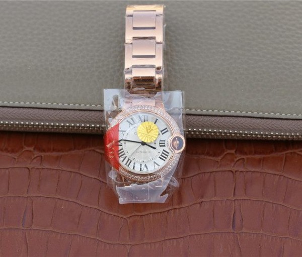 Replica Cartier Ballon Bleu 36mm RG White Textured Dial Diamond Bezel